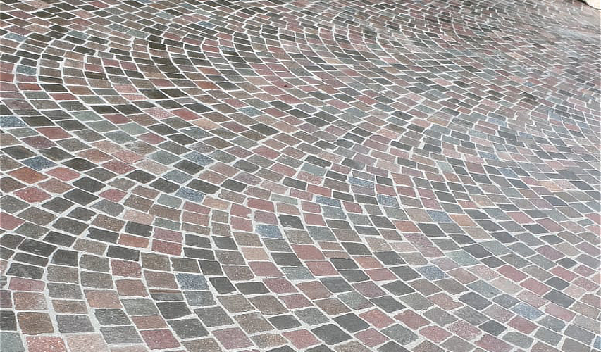 Porphyry cubes flamed multicolor